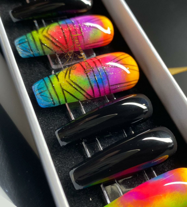 Pose Intense Black & Fiery Neon 🖤
