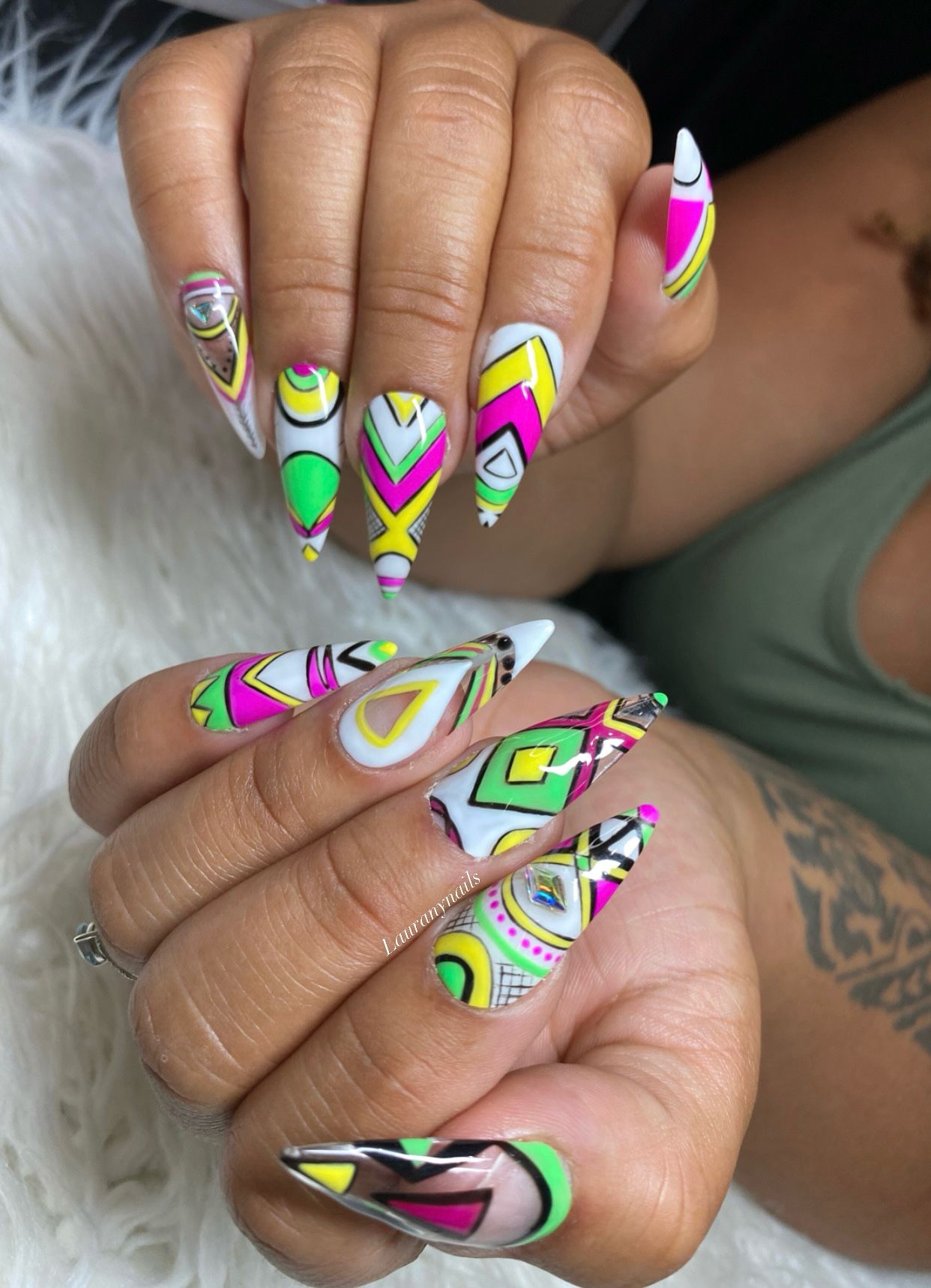 Nail art mains
