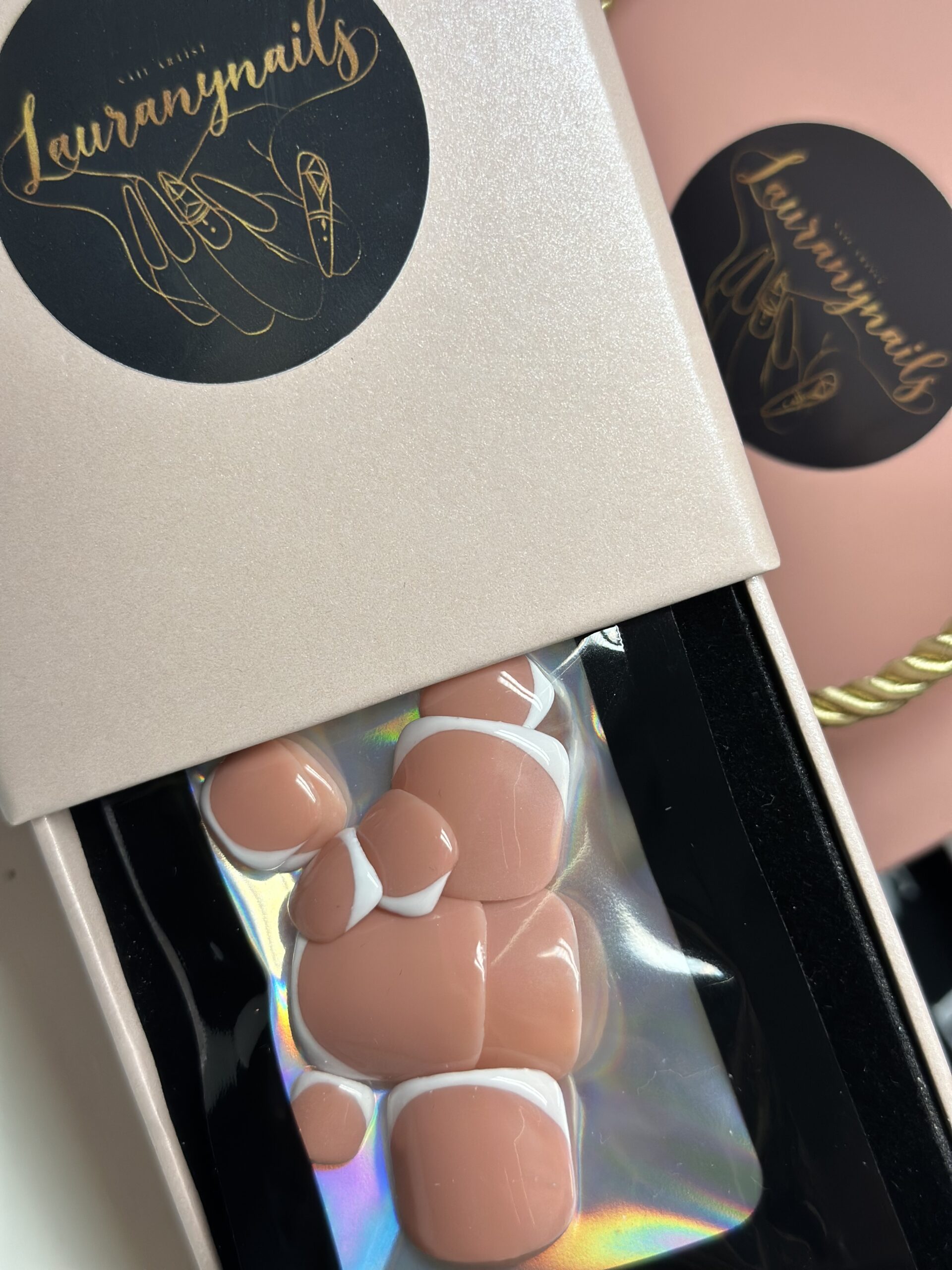 COFFRET PIEDS - FRENCH
